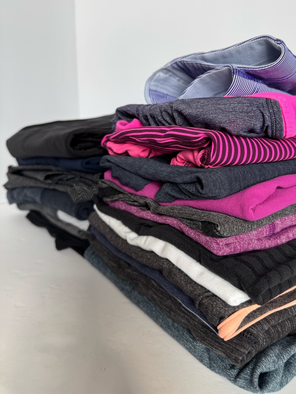 Lululemon Reseller Lot of 20 Items Tops Tanks Leggings 2010s Athletic Bundle
